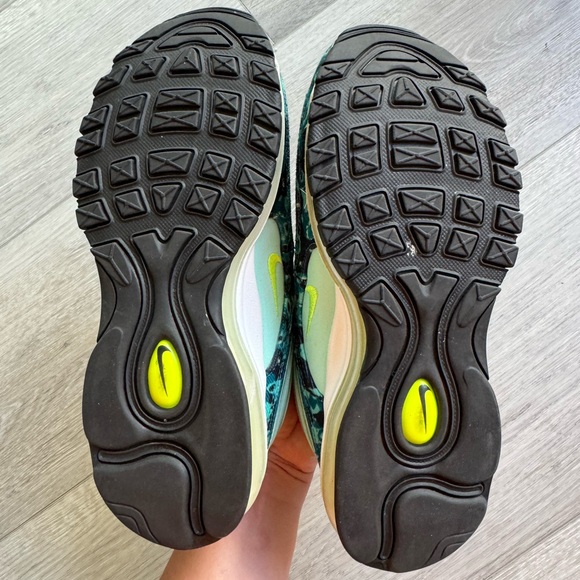 Nike Air Max 97 'Moth Camo' Women's Sneaker - Mint Foam/Volt-Barley - Size 7 - Picture 8 of 8